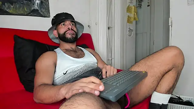 sweatyhairypig23 online show from February 2, 2026, 4:22 am