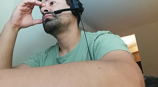 Snapshot of VonDoomdelToro chatting on February 12, 2025, 8:49 am VonDoomdelToro online show from February 12, 2025, 8:49 am