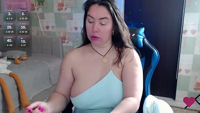 Korolek12 online show from April 8, 2026, 4:47 am