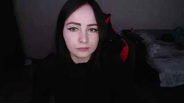 Snapshot of Laralianna chatting on October 31, 2025, 3:41 pm Laralianna online show from October 31, 2025, 3:41 pm