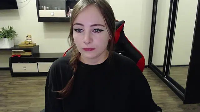 Snapshot of Laralianna chatting on September 11, 2025, 3:50 am Laralianna online show from September 11, 2025, 3:50 am