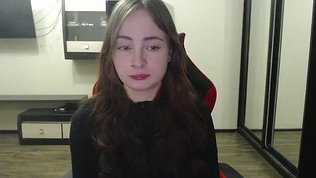 Snapshot of Laralianna chatting on February 6, 2025, 9:06 pm Laralianna online show from February 6, 2025, 9:06 pm