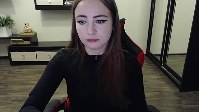 Snapshot of Laralianna chatting on September 14, 2025, 1:55 pm Laralianna online show from September 14, 2025, 1:55 pm