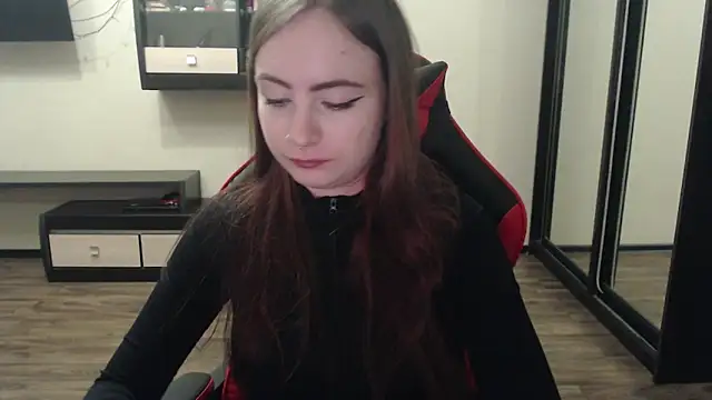 Snapshot of Laralianna chatting on March 1, 2025, 2:13 pm Laralianna online show from March 1, 2025, 2:13 pm