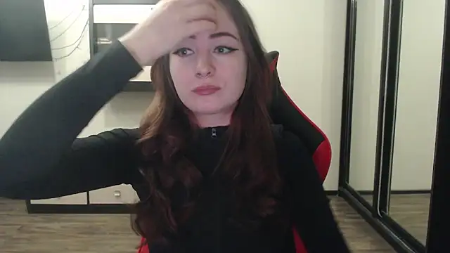 Snapshot of Laralianna chatting on February 9, 2025, 12:08 pm Laralianna online show from February 9, 2025, 12:08 pm