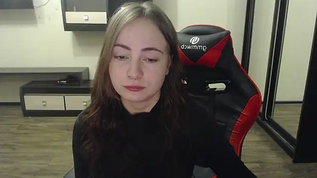 Snapshot of Laralianna chatting on February 5, 2025, 5:42 pm Laralianna online show from February 5, 2025, 5:42 pm