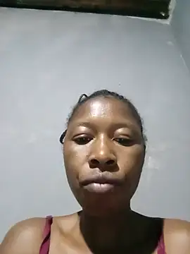 Queennewmind online show from July 17, 2026, 2:25 pm