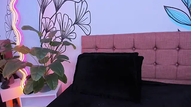 Snapshot of Sweet_Ariadna_ chatting on March 1, 2025, 3:16 pm Sweet Ariadna online show from March 1, 2025, 3:16 pm