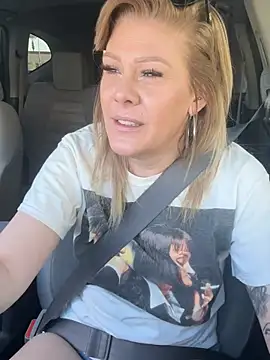 Snapshot of Lexi_Shocker chatting on February 28, 2025, 4:42 pm Lexi Shocker online show from February 28, 2025, 4:42 pm
