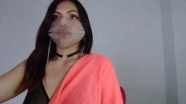 Snapshot of darika__ chatting on December 2, 2024, 9:23 pm darika online show from December 2, 2024, 9:23 pm