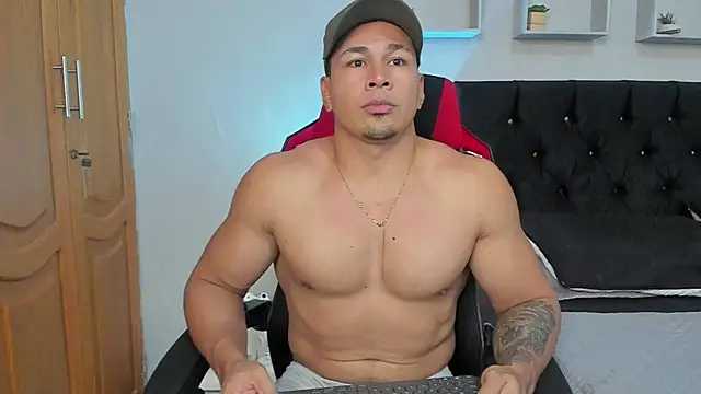 tyler hank01 online show from November 27, 2025, 7:03 pm