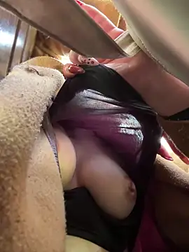 Snapshot of sammbunny chatting on December 22, 2024, 3:55 pm sammbunny online show from December 22, 2024, 3:55 pm