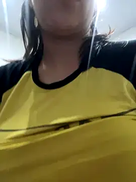 Ninnfa online show from November 11, 2025, 5:08 pm