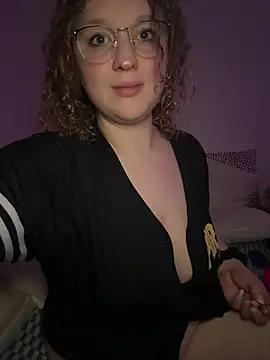 Snapshot of EmmieRae chatting on March 13, 2025, 1:18 pm EmmieRae online show from March 13, 2025, 1:18 pm