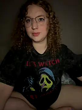 Snapshot of EmmieRae chatting on October 16, 2025, 6:32 am EmmieRae online show from October 16, 2025, 6:32 am