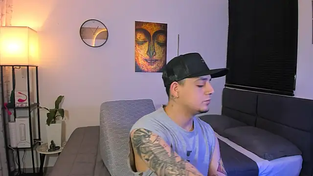 Snapshot of alejandro_calderon1 chatting on July 10, 2026, 4:56 am alejandro calderon1 online show from July 10, 2026, 4:56 am