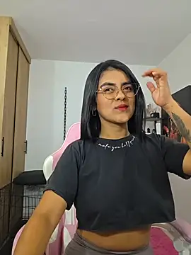 Hannah-grace online show from May 31, 2026, 1:39 pm