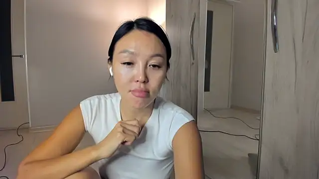 keiko hot online show from April 9, 2026, 10:05 pm