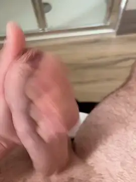 Snapshot of MagicKenzo99 chatting on October 20, 2025, 10:49 am MagicKenzo99 online show from October 20, 2025, 10:49 am