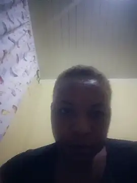 Candylious87 online show from April 10, 2026, 8:16 pm