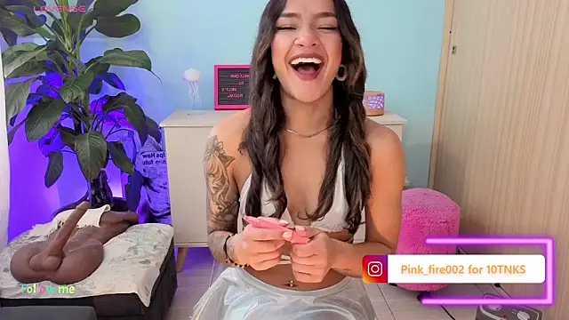 melisa es online show from November 21, 2025, 1:43 pm