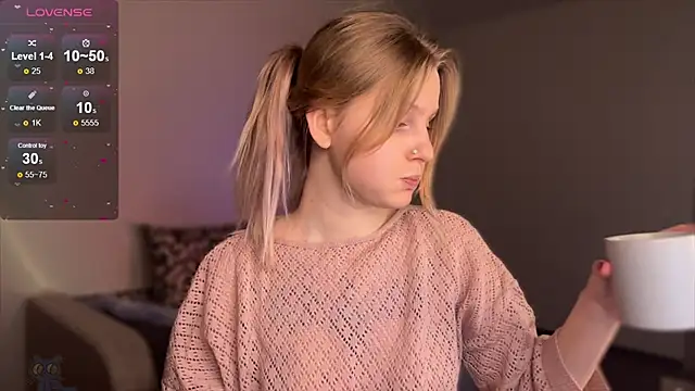 Snapshot of Chanel_Gill chatting on February 15, 2025, 7:39 pm Chanel Gill online show from February 15, 2025, 7:39 pm