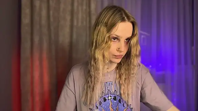 Snapshot of Chanel_Gill chatting on February 7, 2025, 6:02 pm Chanel Gill online show from February 7, 2025, 6:02 pm