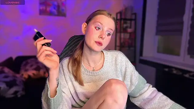 Chanel Gill online show from November 27, 2025, 7:58 pm