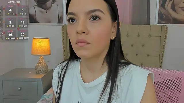 Snapshot of Beautyari_ chatting on October 4, 2025, 12:07 pm Beautyari online show from October 4, 2025, 12:07 pm