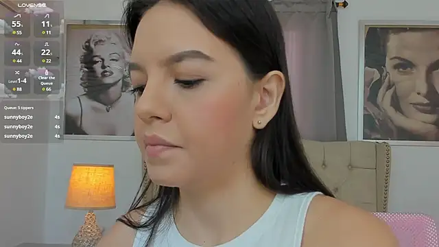 Snapshot of Beautyari_ chatting on March 11, 2025, 12:06 pm Beautyari online show from March 11, 2025, 12:06 pm