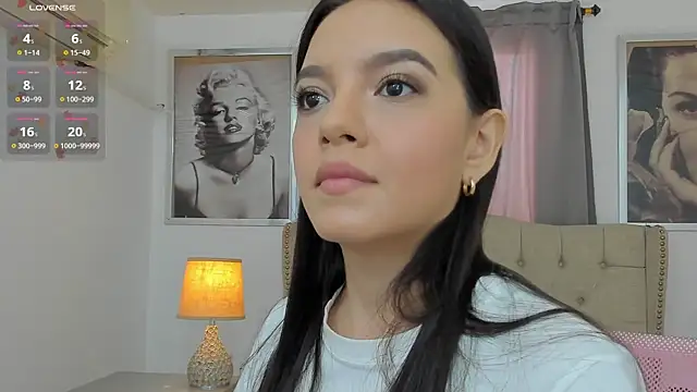 Snapshot of Beautyari_ chatting on October 10, 2025, 12:17 pm Beautyari online show from October 10, 2025, 12:17 pm