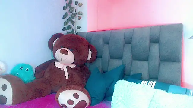 Snapshot of little_star_porn chatting on March 11, 2025, 8:52 am little star porn online show from March 11, 2025, 8:52 am