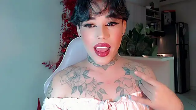 Snapshot of little_star_porn chatting on December 10, 2024, 11:40 pm little star porn online show from December 10, 2024, 11:40 pm
