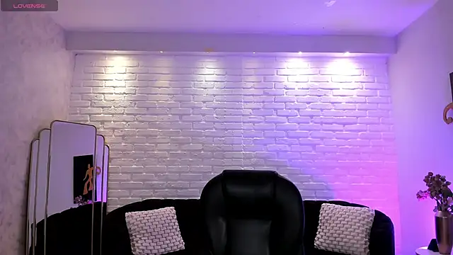 JennaOlsonX online show from March 18, 2025, 6:28 pm