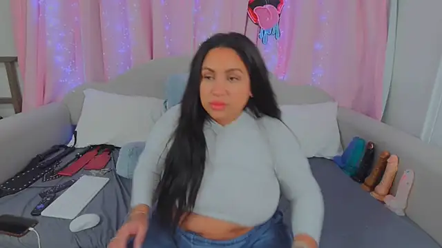 Snapshot of MeghanXO chatting on March 2, 2025, 1:09 pm MeghanXO online show from March 2, 2025, 1:09 pm