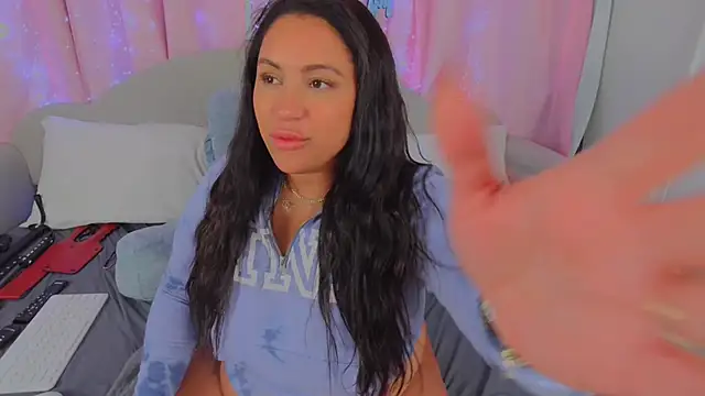 Snapshot of MeghanXO chatting on February 9, 2025, 12:30 pm MeghanXO online show from February 9, 2025, 12:30 pm