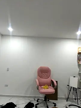 stormyy  online show from October 24, 2025, 12:20 am