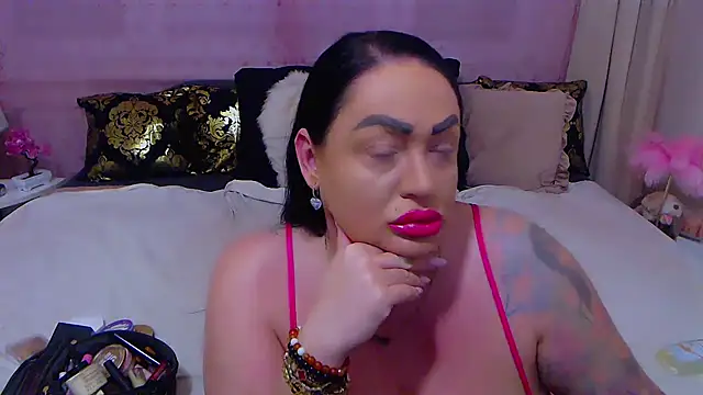 BustyVicky online show from November 10, 2025, 8:58 pm