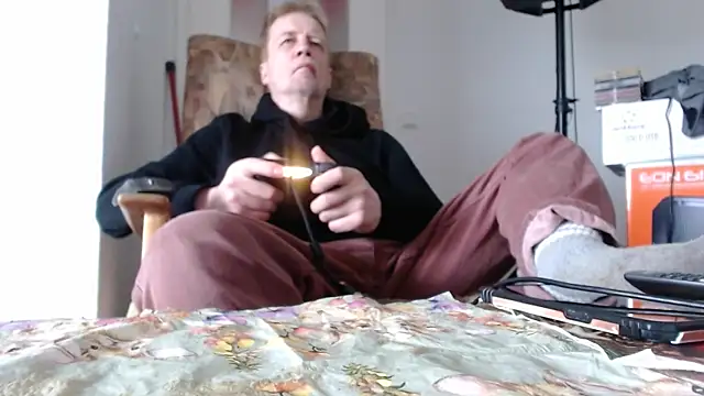 Cordt27 online show from April 18, 2026, 3:25 pm