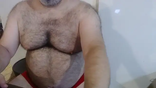 Snapshot of mikeyhotbear chatting on July 25, 2026, 5:48 am mikeyhotbear online show from July 25, 2026, 5:48 am