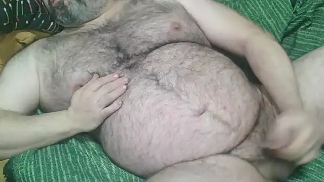 mikeyhotbear online show from January 6, 2025, 8:57 am