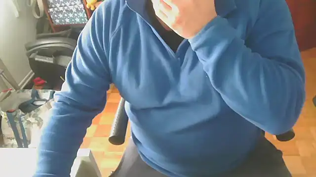 mikeyhotbear online show from January 13, 2025, 4:51 pm