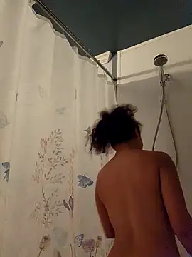 RuggyRackz online show from December 3, 2025, 3:18 am