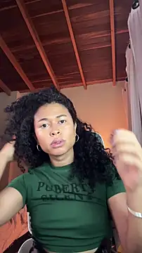 GabriSaenz online show from October 30, 2025, 1:09 pm