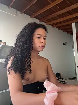 GabriSaenz online show from March 18, 2026, 1:24 pm