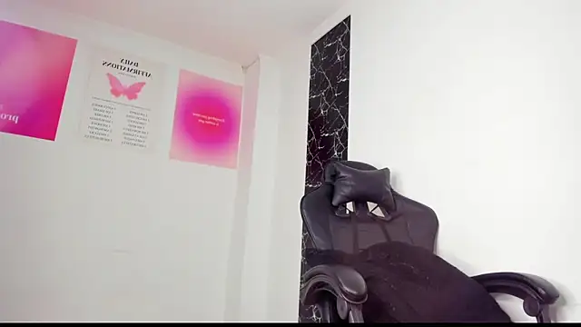 Emattaylor online show from February 21, 2025, 2:38 pm