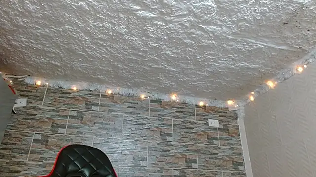 omar alurba online show from October 17, 2025, 5:22 am