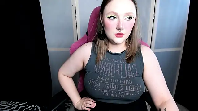 Snapshot of YourDyingBride chatting on November 7, 2025, 12:37 am YourDyingBride online show from November 7, 2025, 12:37 am