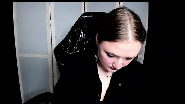 Snapshot of YourDyingBride chatting on July 20, 2026, 10:50 am YourDyingBride online show from July 20, 2026, 10:50 am