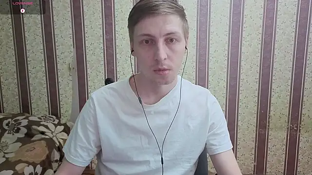 darienlarge online show from July 26, 2026, 3:13 am